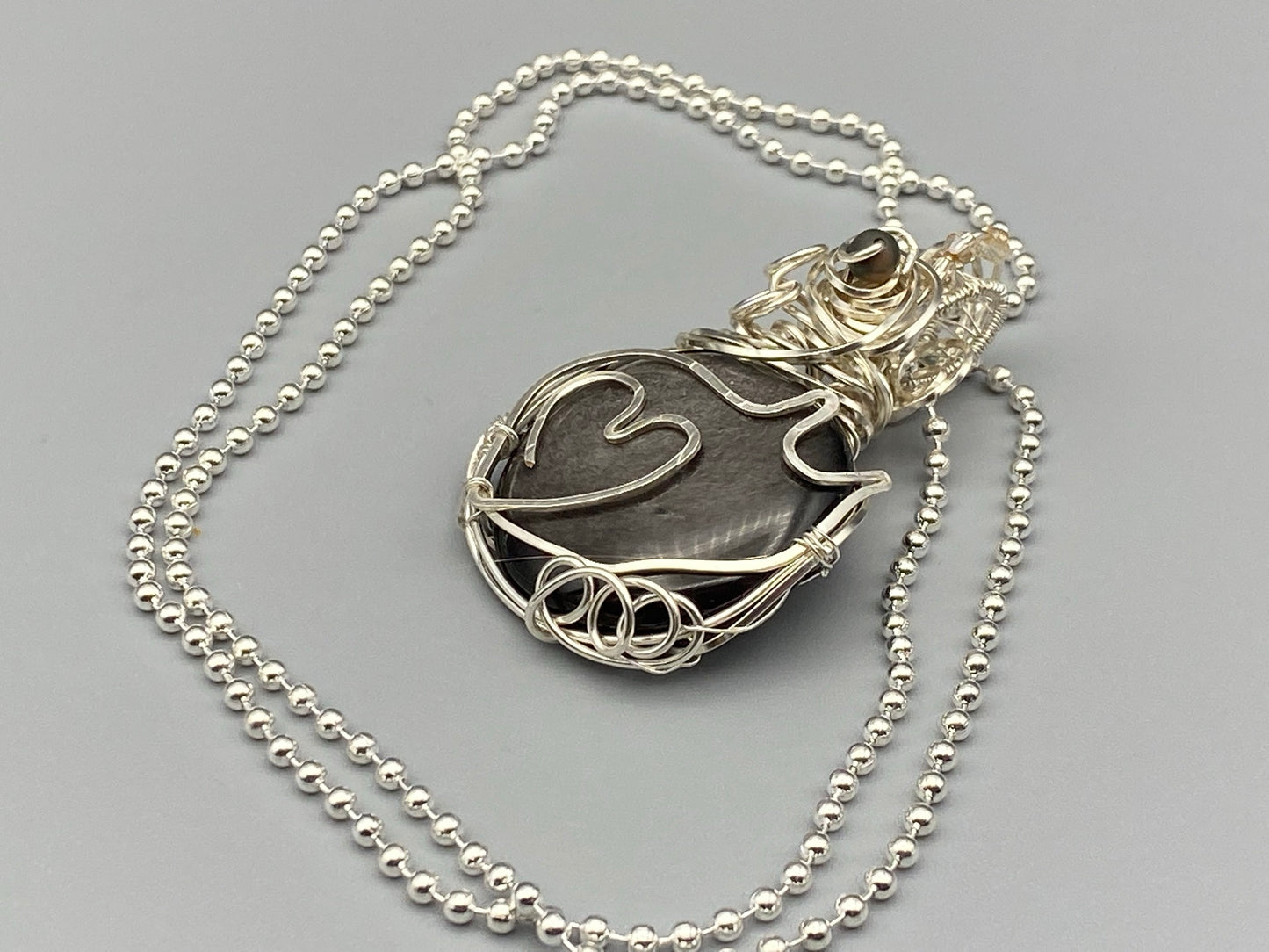 Natural Silver Sheen Obsidian Circle Pendant with Kitty Cat