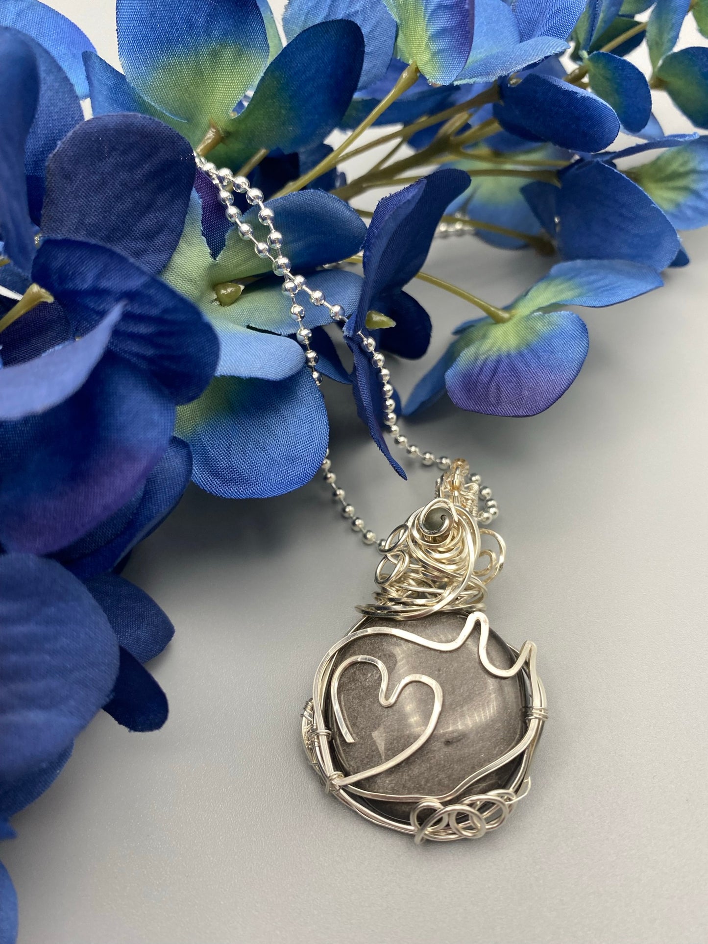 Natural Silver Sheen Obsidian Circle Pendant with Kitty Cat