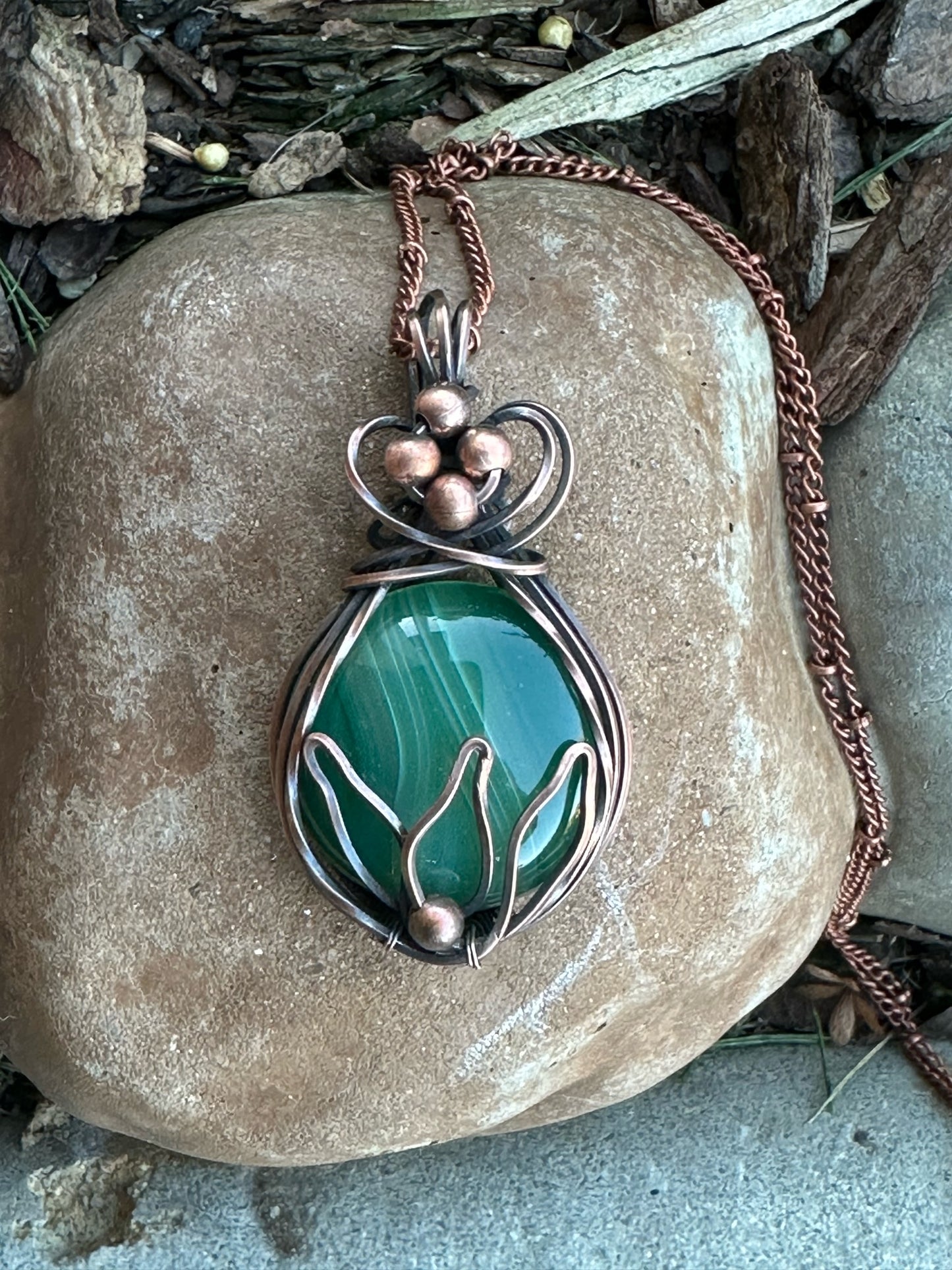 Round Green Veins Agate With Lotus Design And Copper Beads Wire Wrapped Pendant