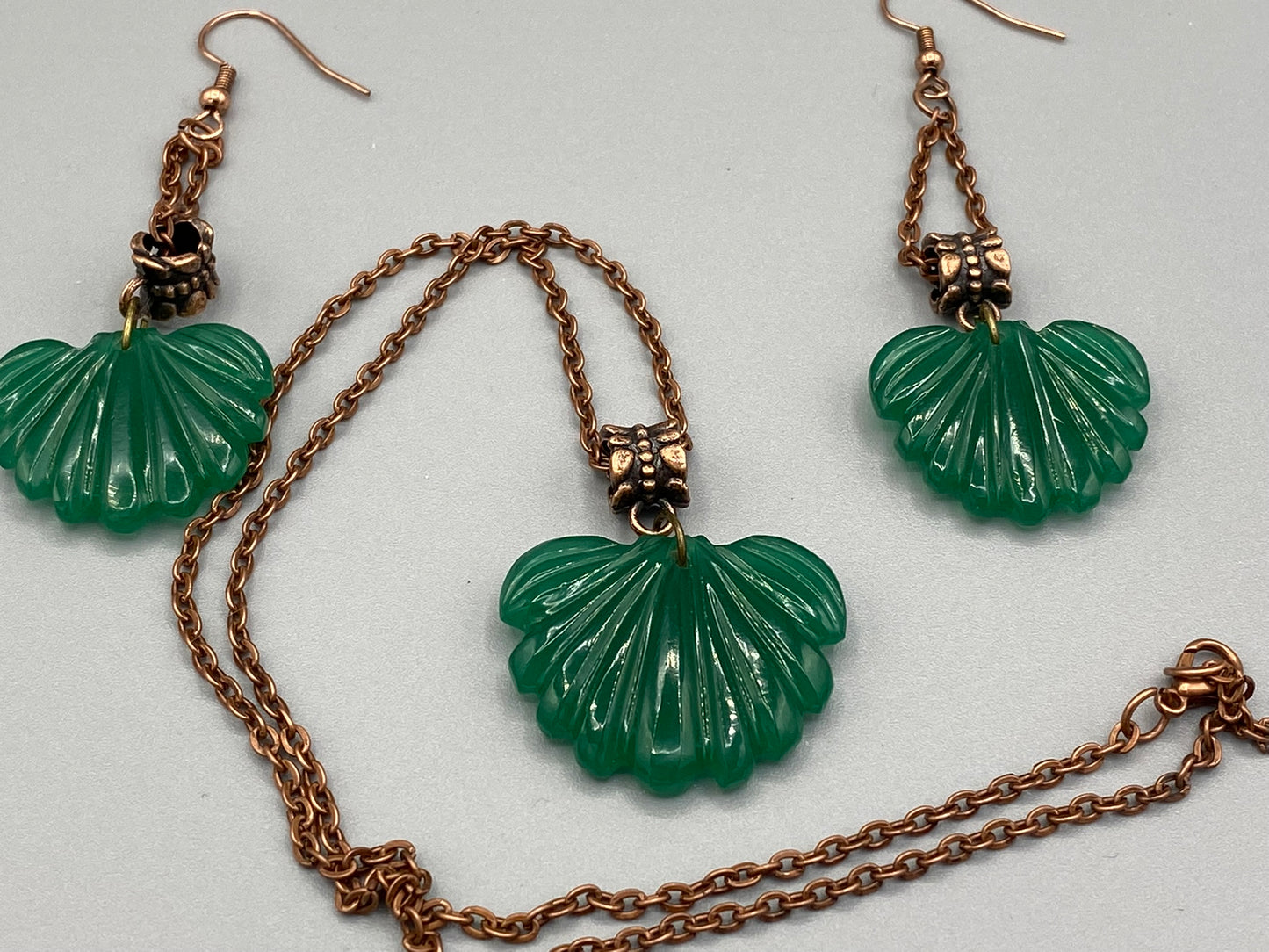 Mughal Carved Green Onyx Shell Earring and Necklace Set