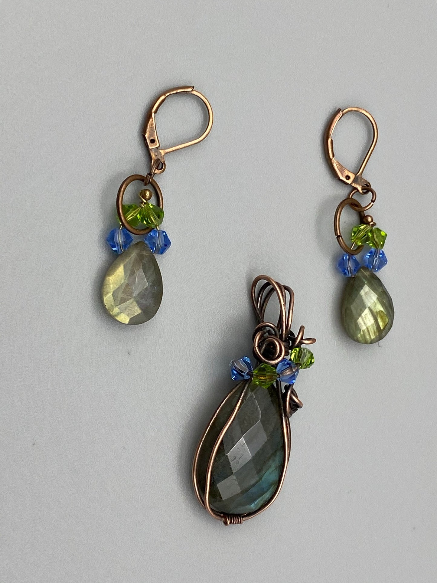 Labradorite Faceted Pendant and Matching Earrings Set